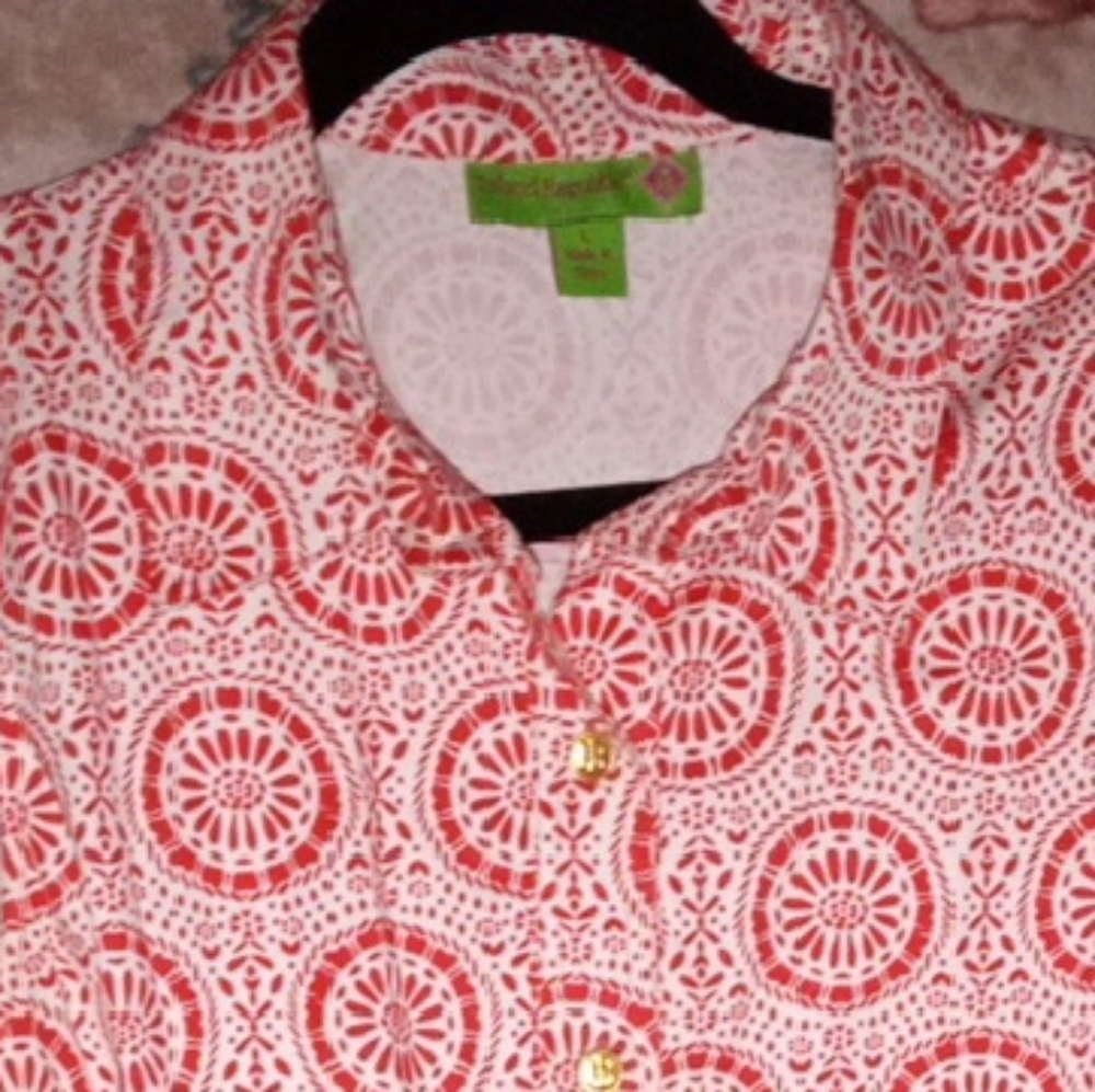 Red and White Sleeveless Button-Up Dress 👗
